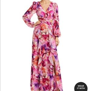 Beautiful floral maxi dress with side cut outs!!
